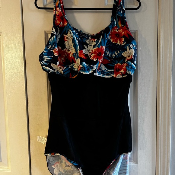 Mastectomy One Piece - Picture 8 of 10